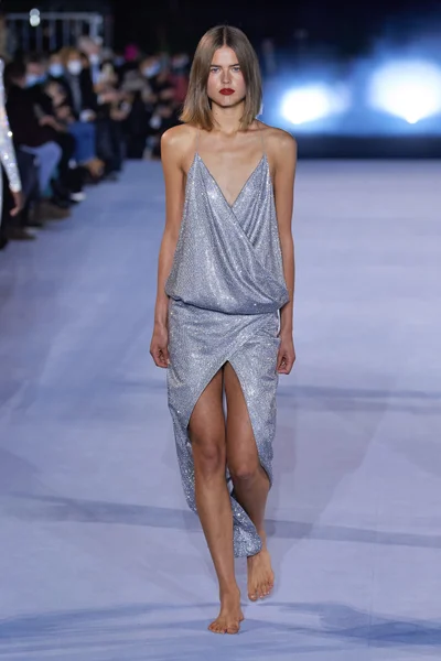 Look 195